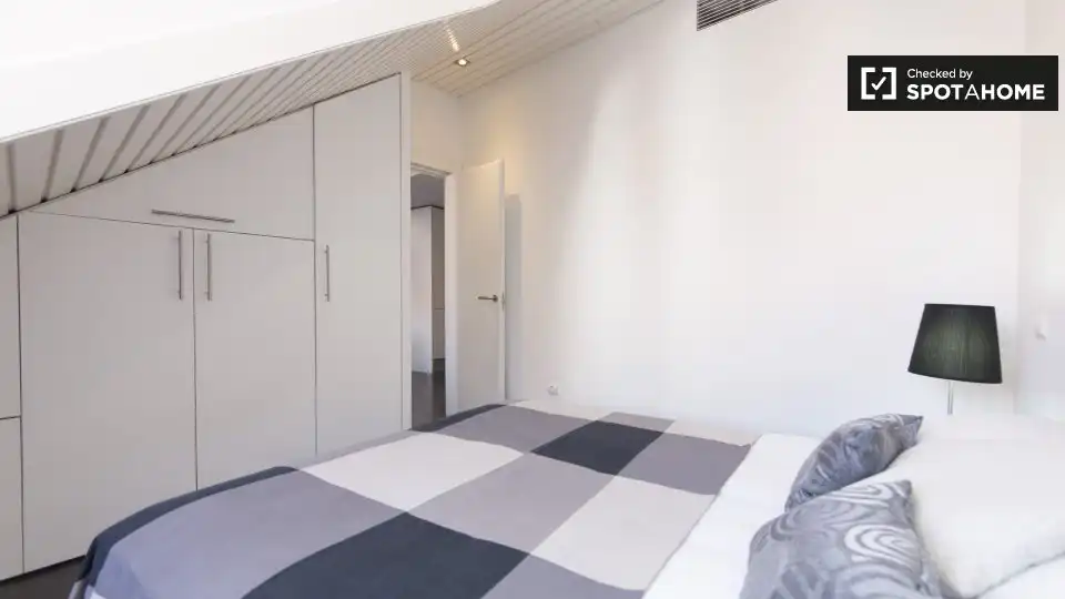 Appartamento con terrazza in affitto a Centro, imagen 13
