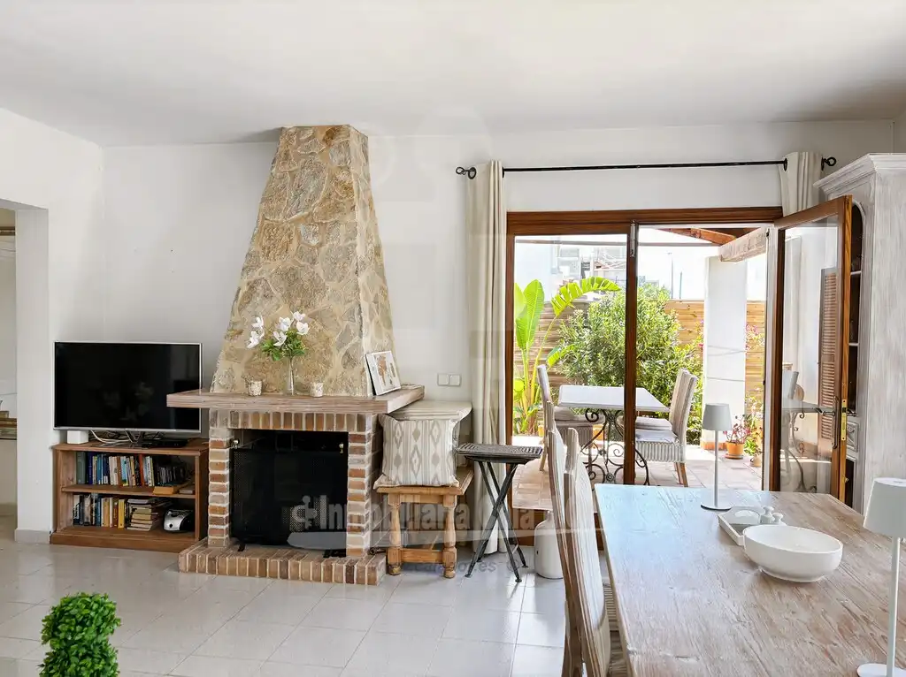 Sala d'estar de Casa o xalet en venda en Santanyí amb Aire condicionat, Jardí privat i Terrassa