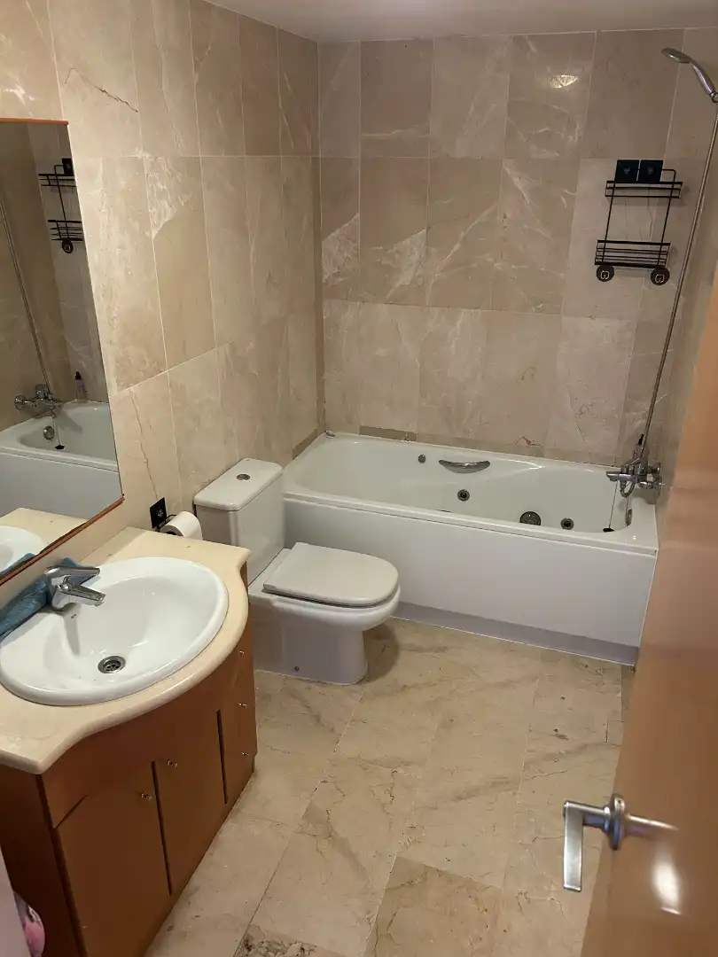 Bathroom of Flat for sale in Tarragona  with Air Conditioner, Heating and Terrace