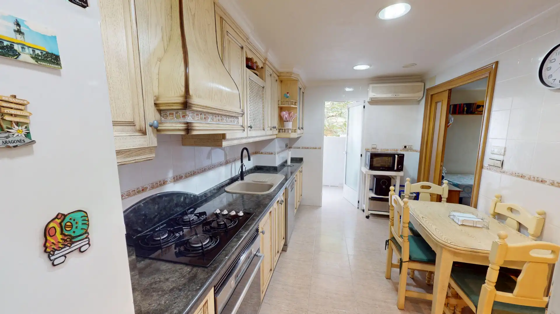 Cocina de Piso en venta en Elche / Elx con Aire acondicionado, Amueblado y Balcón
