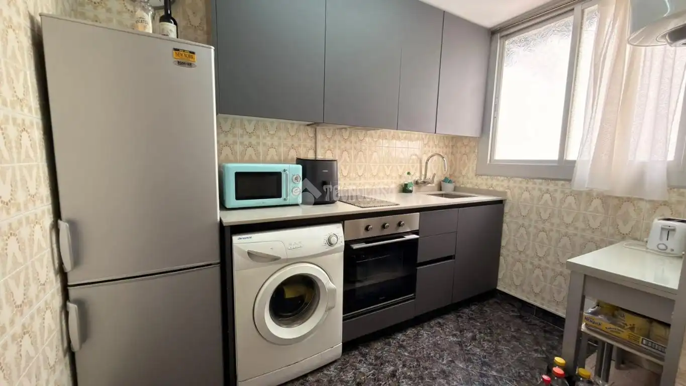 Kitchen of Flat for sale in Can Vidalet