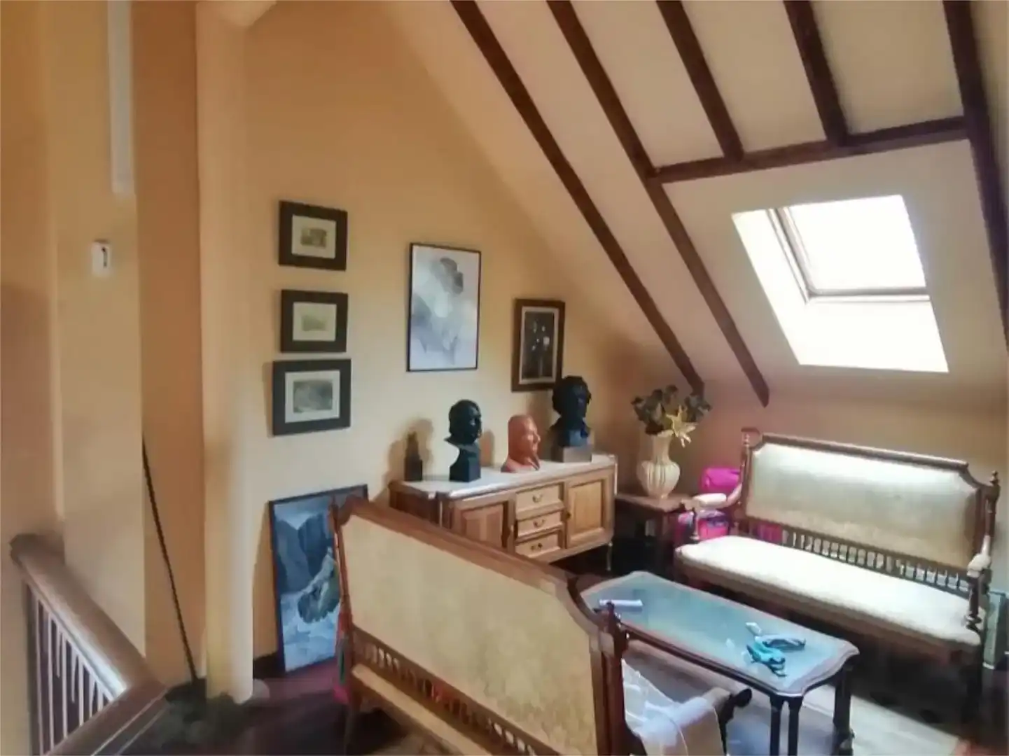Sala d'estar de Casa o xalet en venda en Villaescusa (Cantabria)