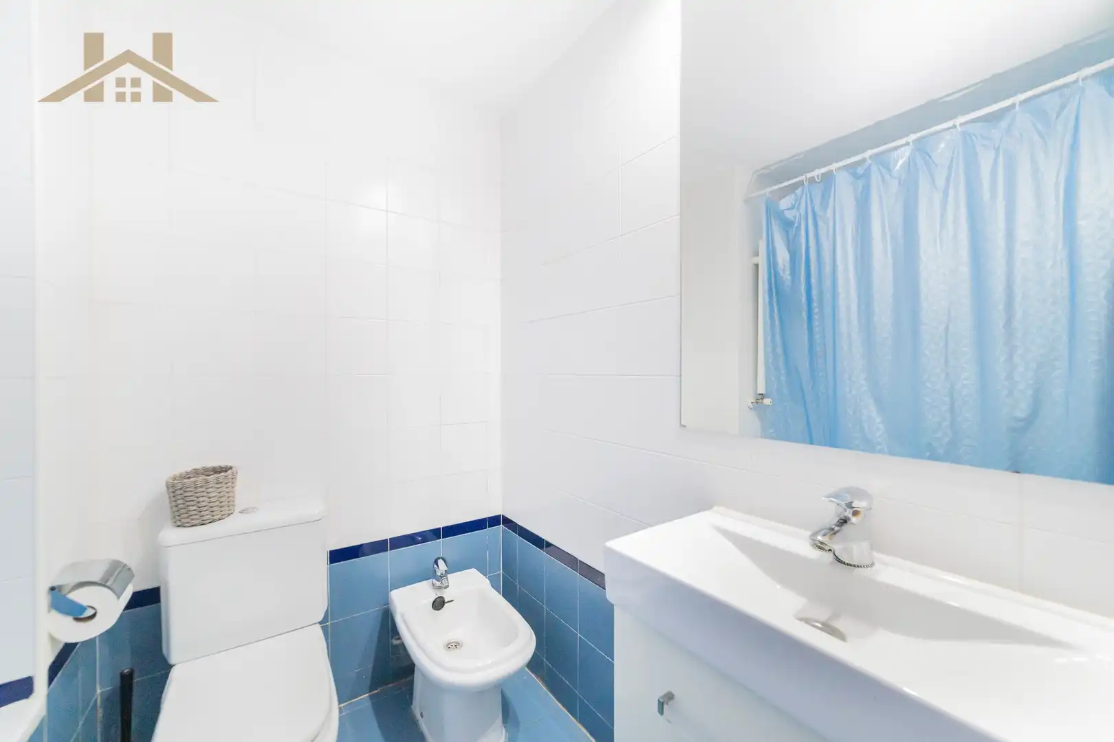 Bathroom of Flat for sale in Fuencarral - El Pardo
