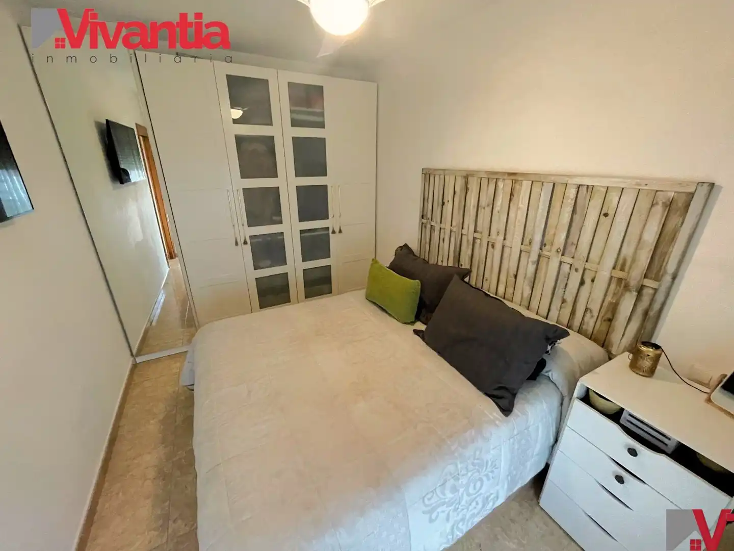 Schlafzimmer von Dachboden zum Verkauf in Lorca mit Klimaanlage, Terrasse und Abstellraum