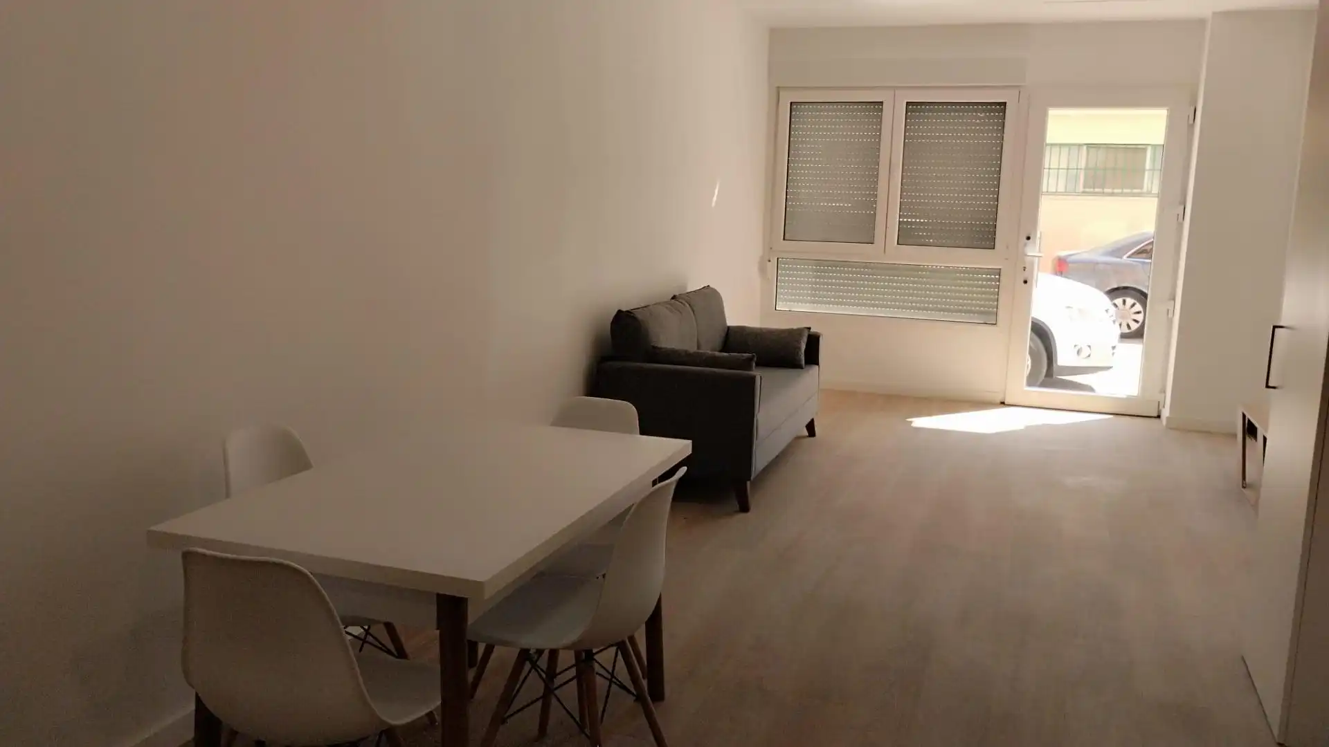 Sala d'estar de Planta baixa en venda en Xirivella amb Aire condicionat, Terrassa i Moblat