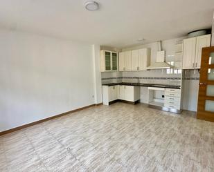 Kitchen of Flat to rent in Meco  with Heating