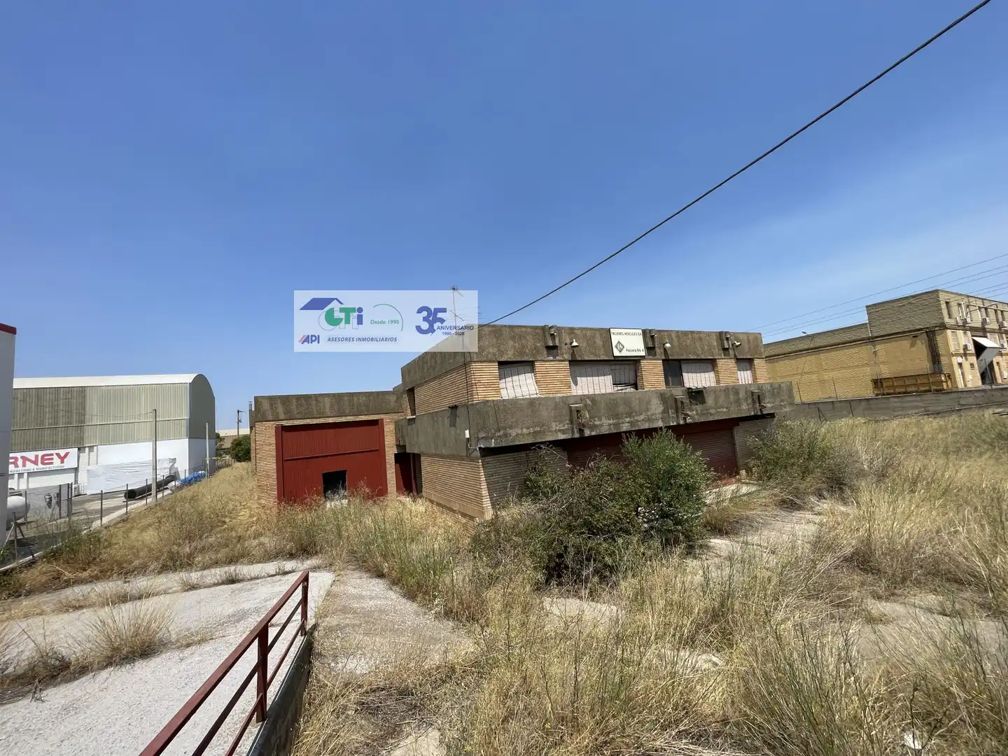 Vista exterior de Residencial en venda en Zaragoza