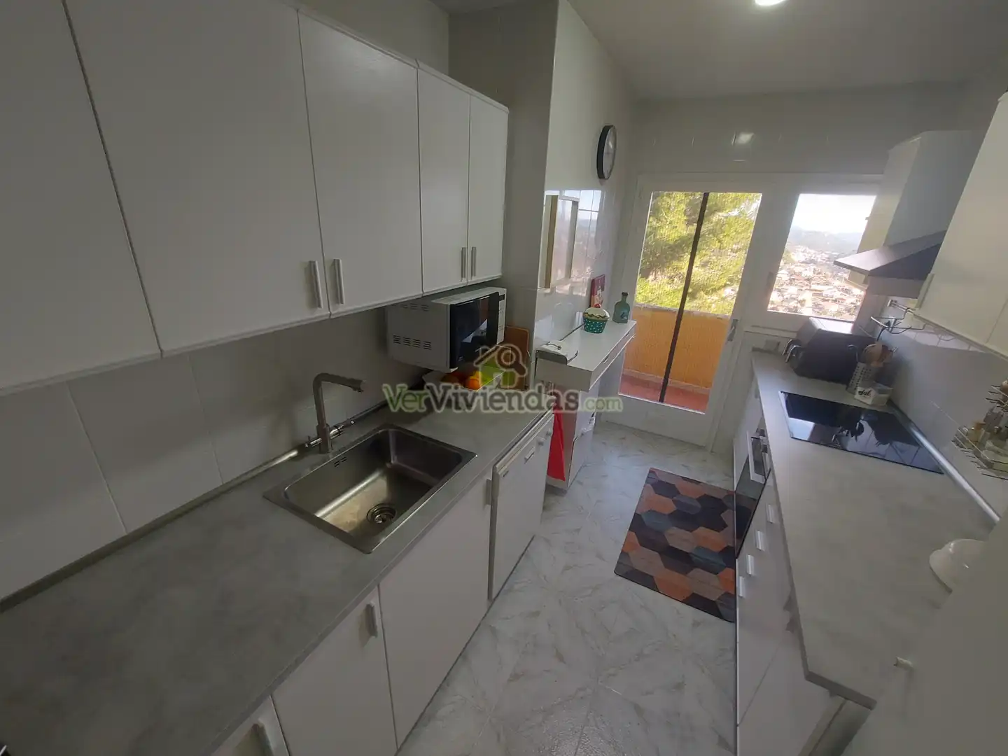 Cocina de Casa o chalet en venta en Vallirana con Calefacción, Jardín privado y Terraza