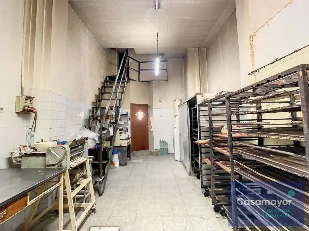 Local comercial en venda a Carrer del Tucuman, imagen 6
