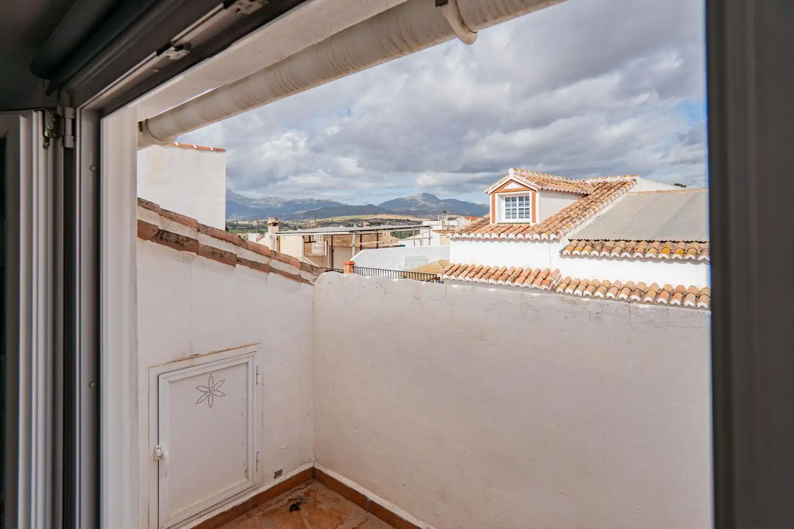 Exterior view of Houses for sale in Pizarra  with Terrace, Swimming Pool and Balcony