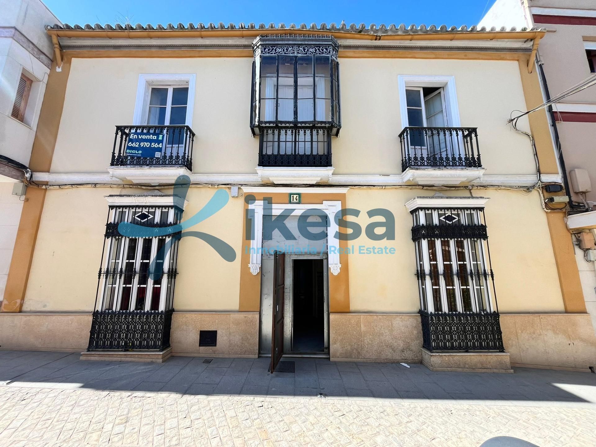 Exterior view of Single-family semi-detached for sale in El Coronil