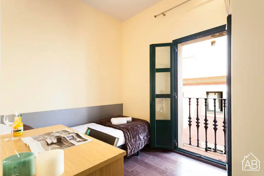 Mini appartamento con terrazza in vendita a Carrer de Calders 2, imagen 18
