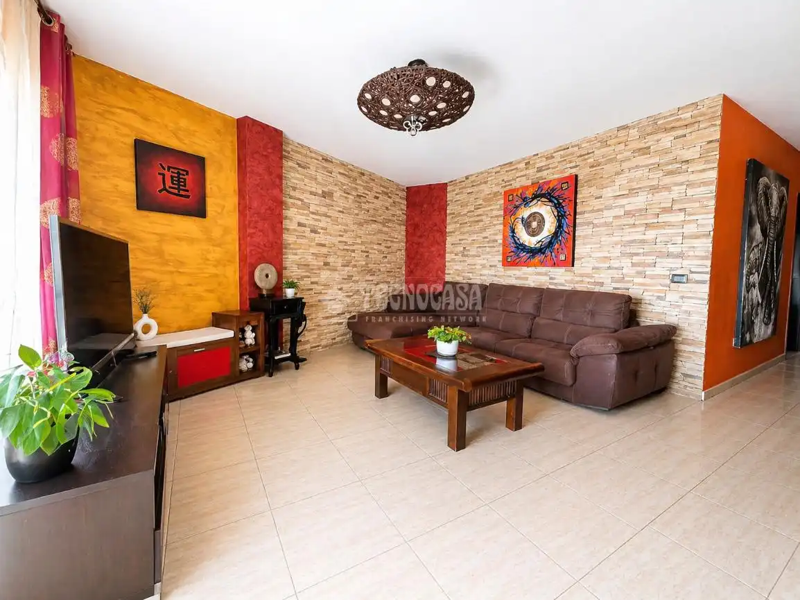 Casa adosada en venta en Igueste de Candelaria