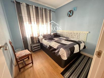 Bedroom of Flat for sale in Salamanca Capital  with Heating and Parquet flooring