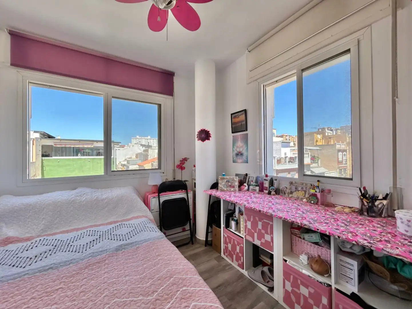 Schlafzimmer von Einfamilien-Reihenhaus zum Verkauf in Málaga mit Klimaanlage, Terrasse und Abstellraum