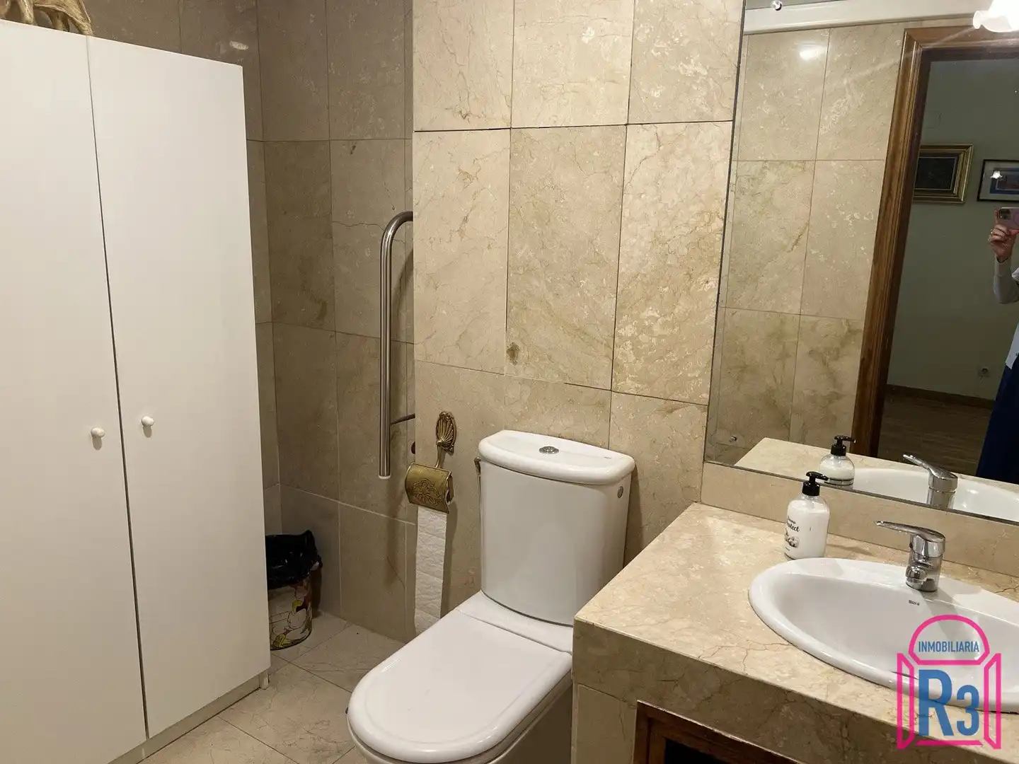 Bathroom of Apartments for sale in León Capital   with Air Conditioner and Heating