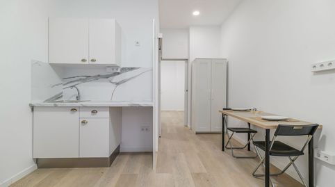 Foto 2 de Piso en venta en Avinguda de Ballester, La Roureda, Viladecans
