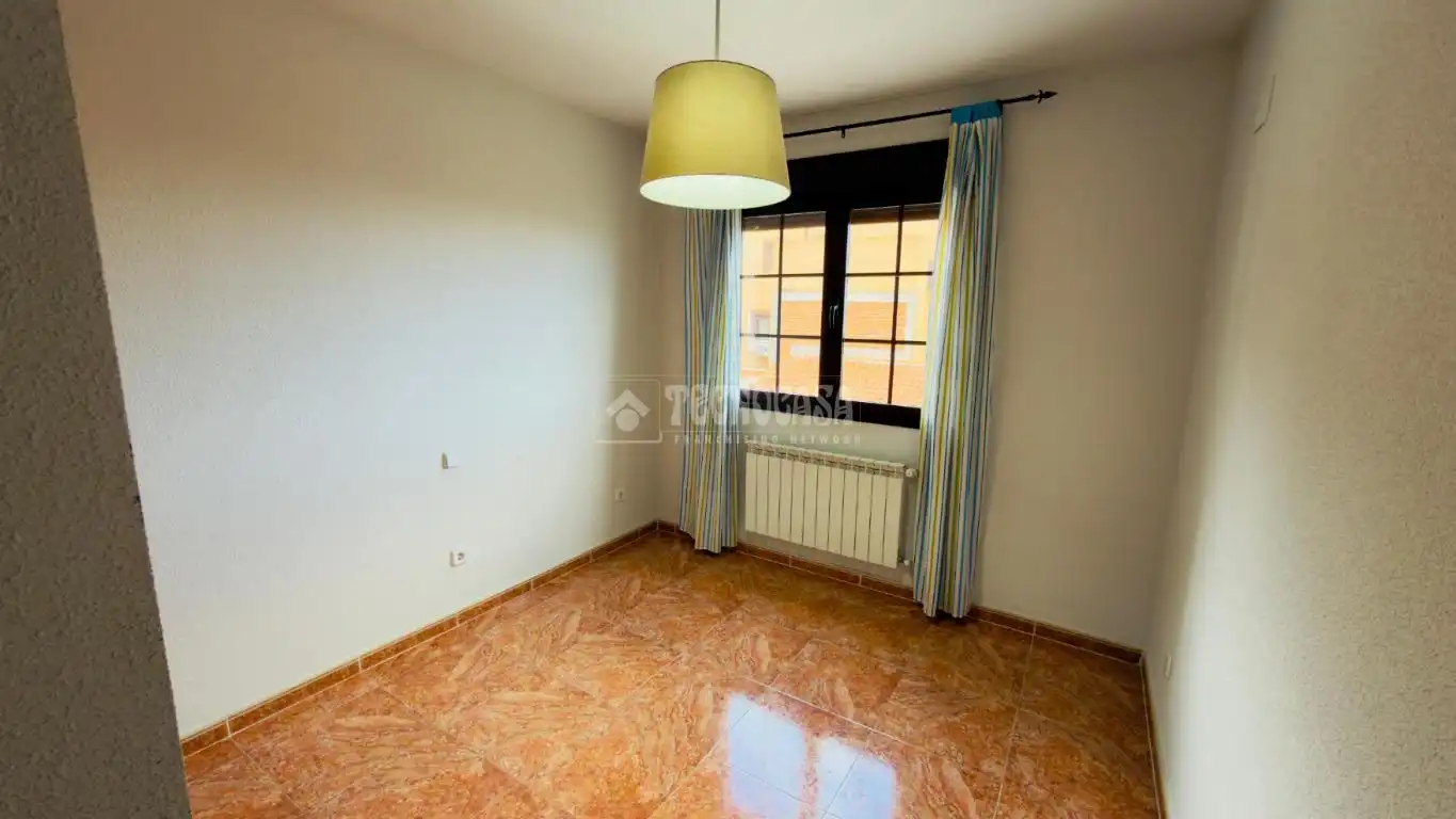 Bedroom of Detached homes for sale in Alameda de la Sagra