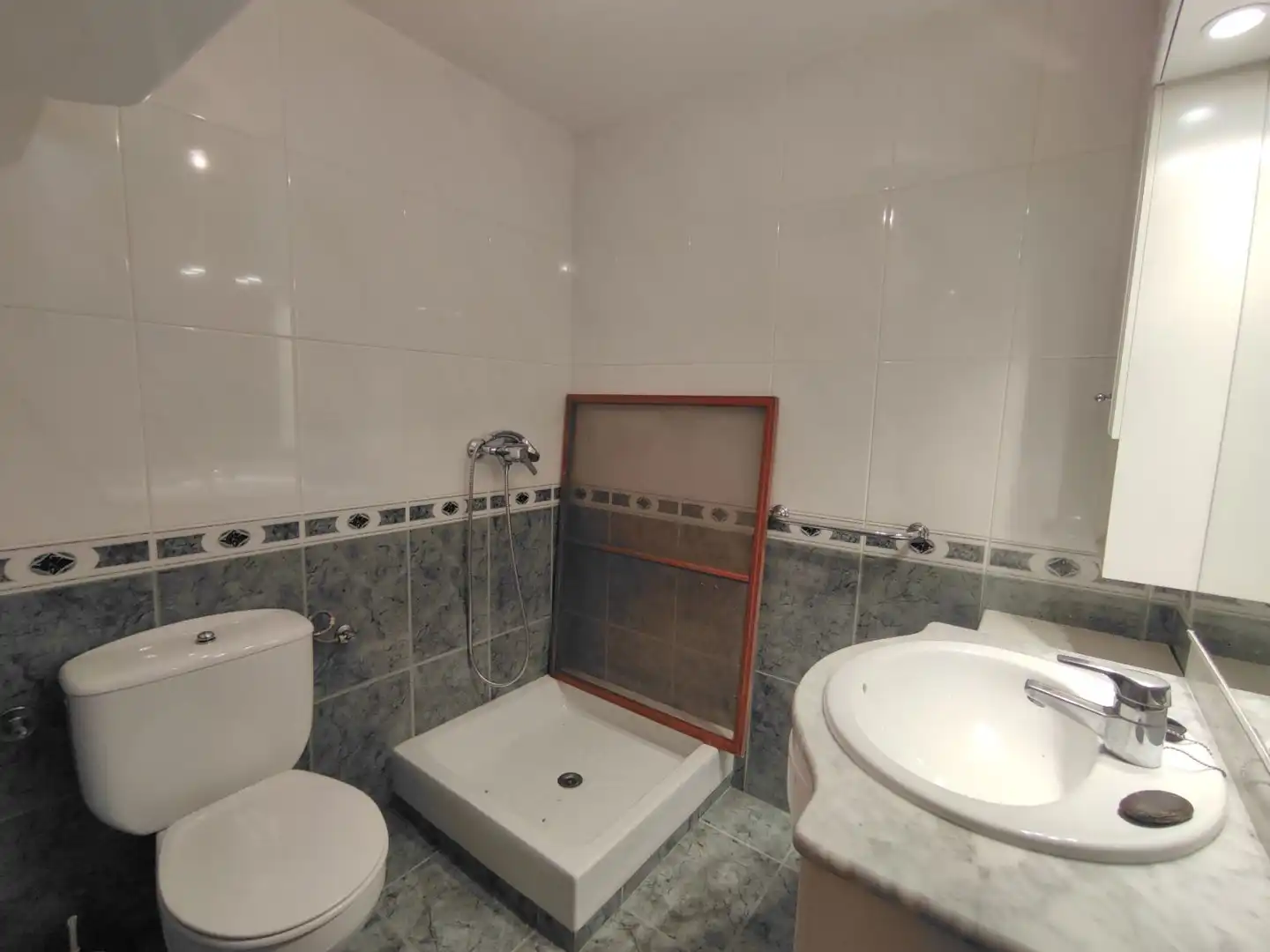 Baño de Dúplex en venta en San Juan de Plan con Calefacción