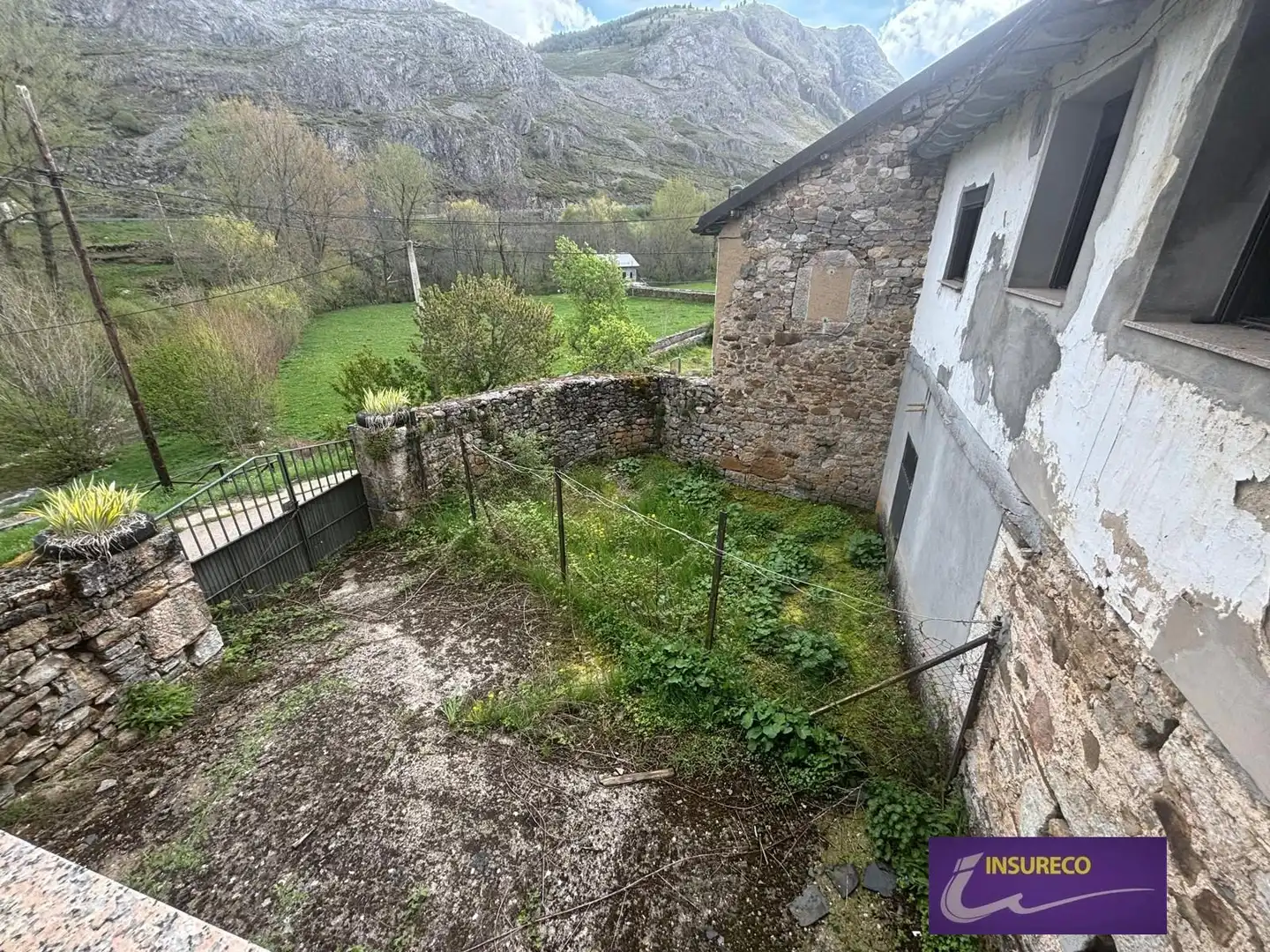 Casa o chalet en venta en Cabrillanes con Calefacción, Jardín privado y Trastero