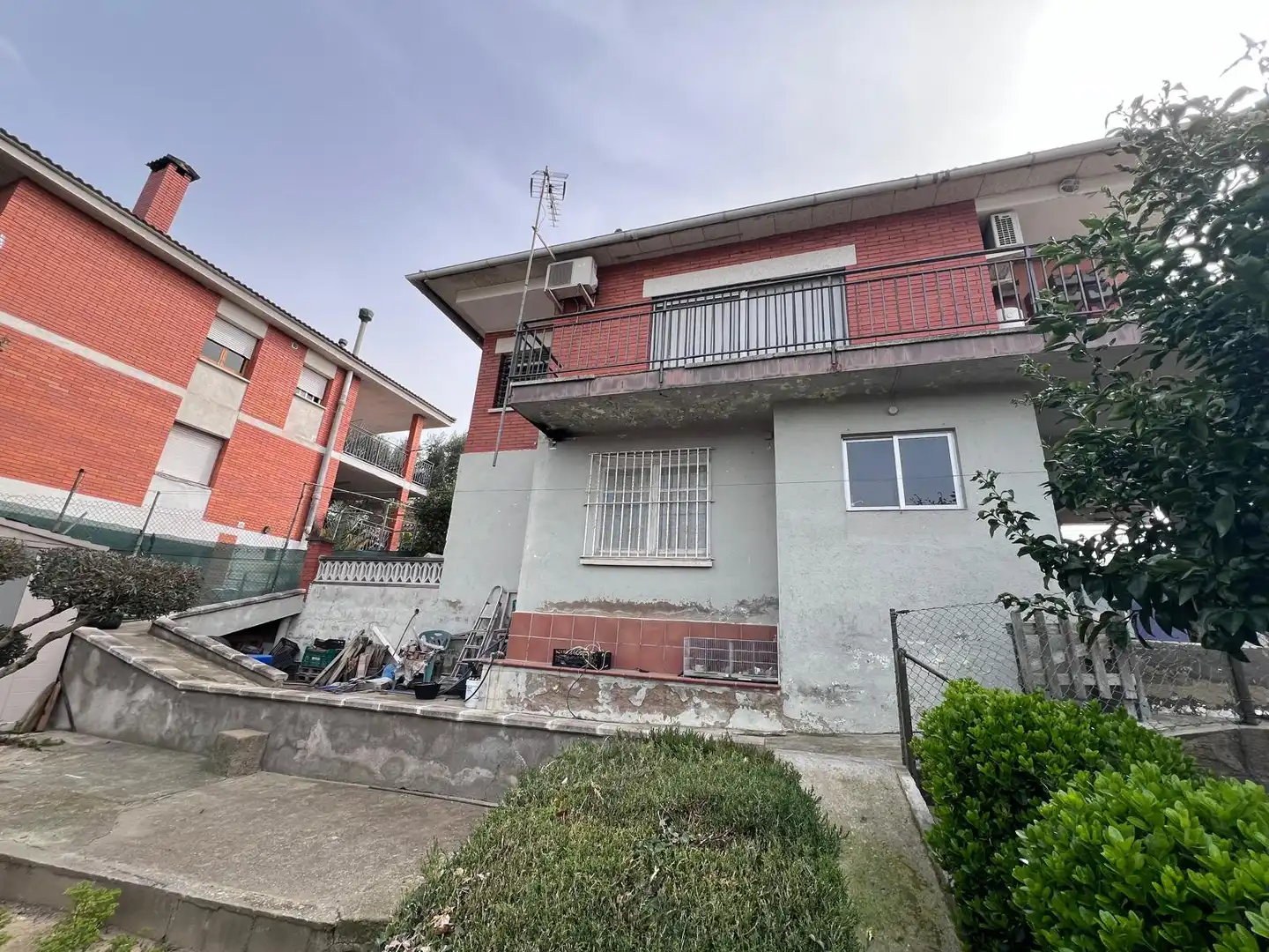 Vista exterior de Casa o chalet en venta en Lliçà d'Amunt con Calefacción, Jardín privado y Terraza