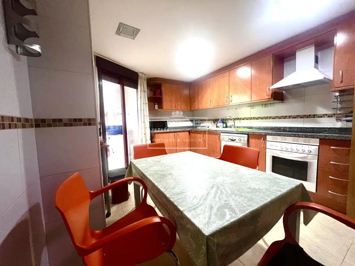 Cocina de Piso en venta en Castellón de la Plana / Castelló de la Plana con Aire acondicionado, Calefacción y Terraza