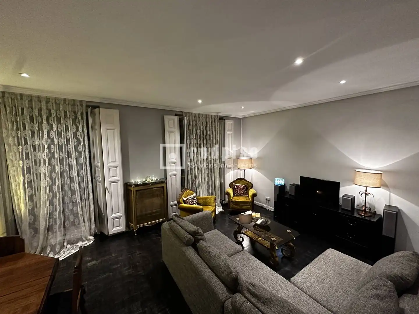 Sala de estar de Apartamento de alquiler en Madrid con Aire acondicionado, Calefacción y Amueblado