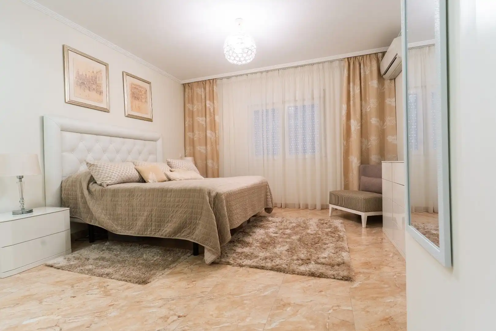Dormitori de Casa o xalet en venda en Torrevieja amb Aire condicionat, Calefacció i Jardí privat