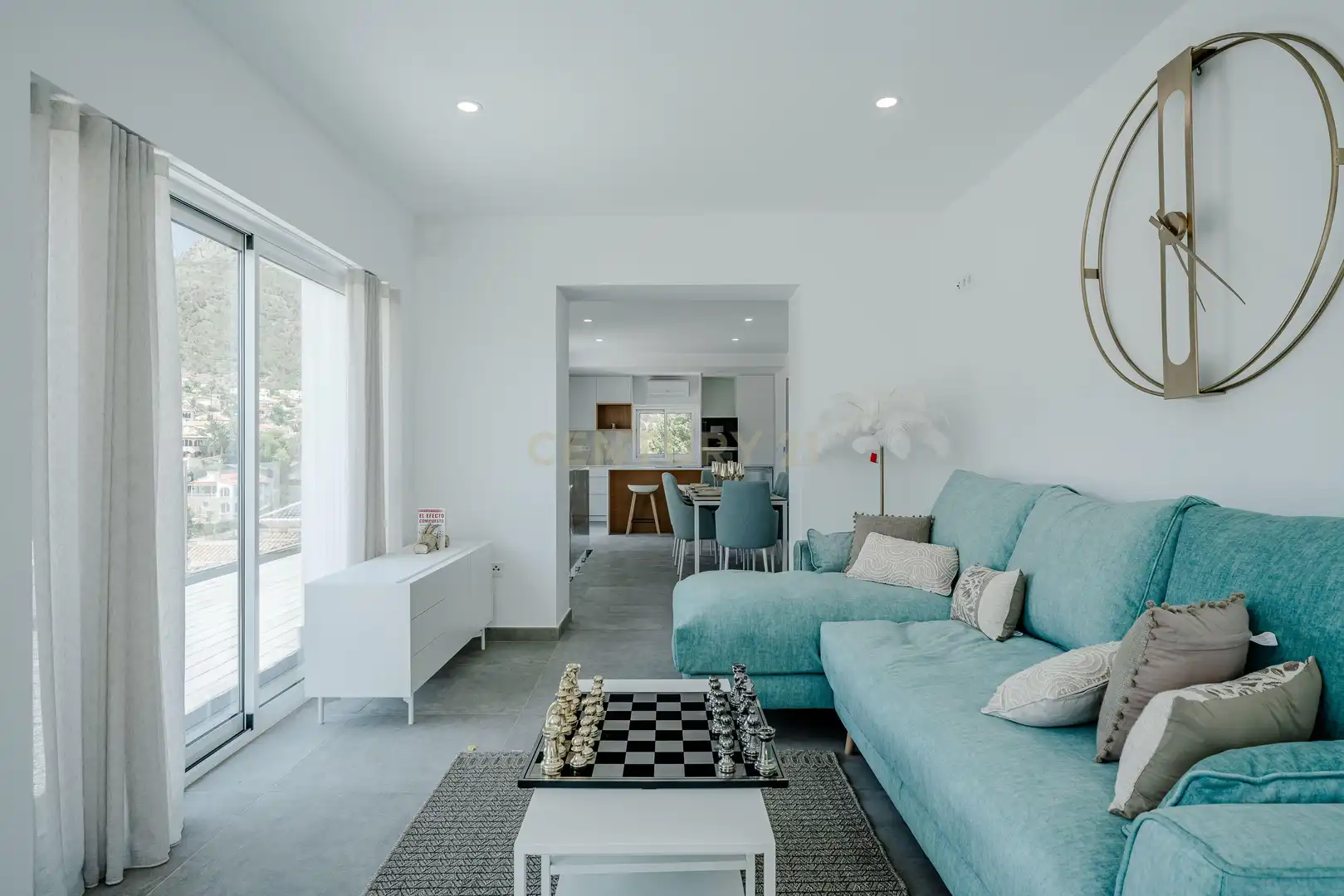 Sala d'estar de Apartament en venda en Calpe / Calp amb Aire condicionat, Jardí privat i Traster