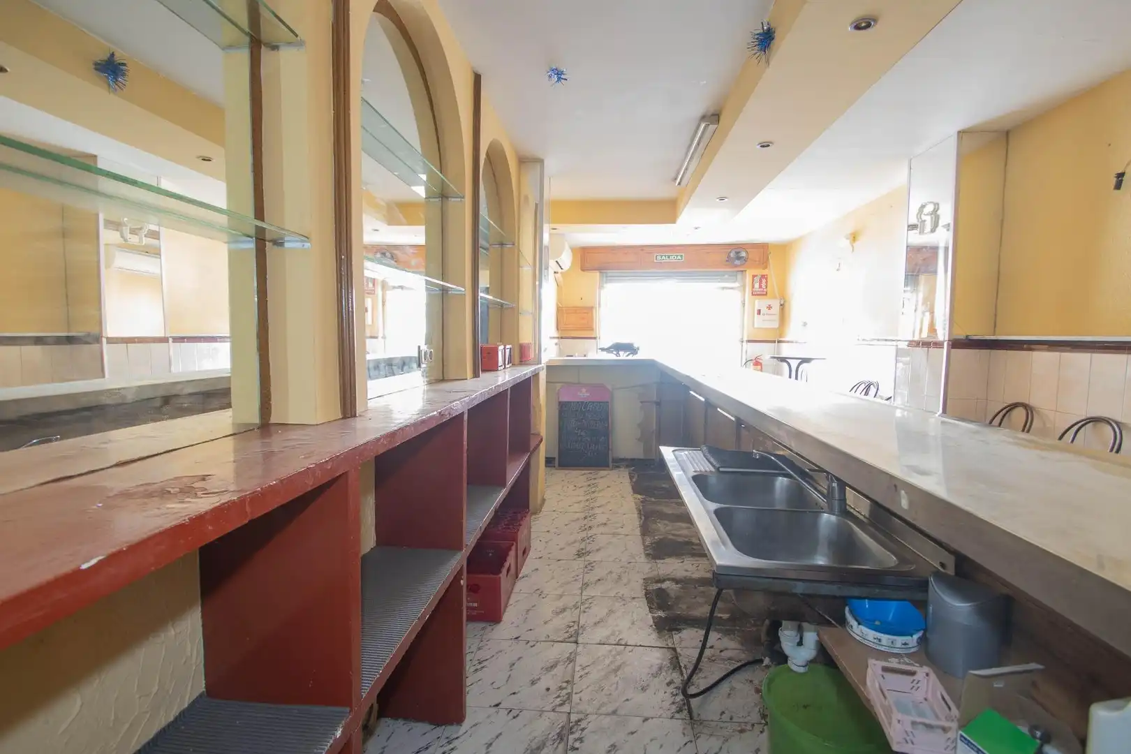 Kitchen of Commercial properties for rent in Granada
