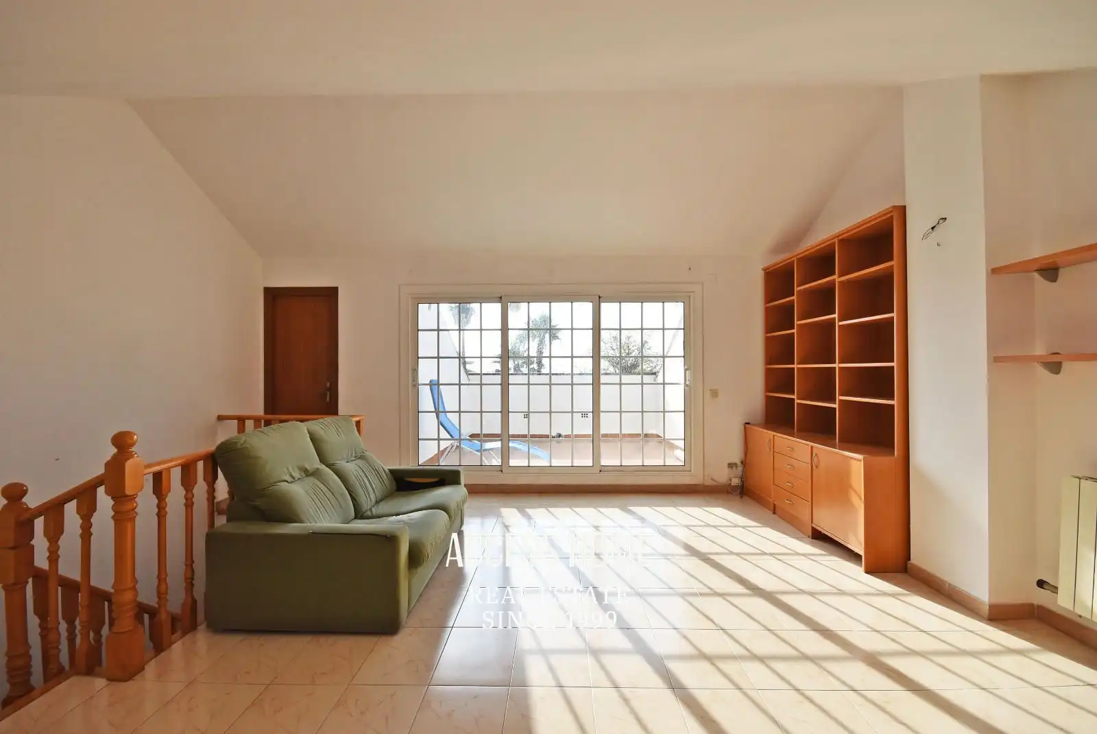 Sala d'estar de Casa adosada en venda en Premià de Dalt amb Calefacció, Terrassa i Traster
