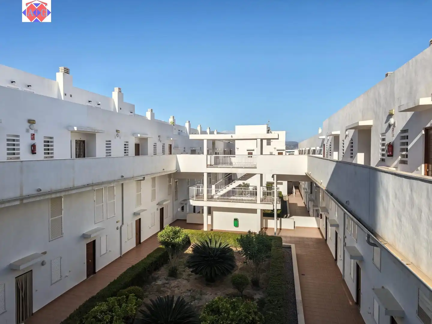 Außenansicht von Dachboden zum Verkauf in Lújar mit Klimaanlage, Terrasse und Möbliert