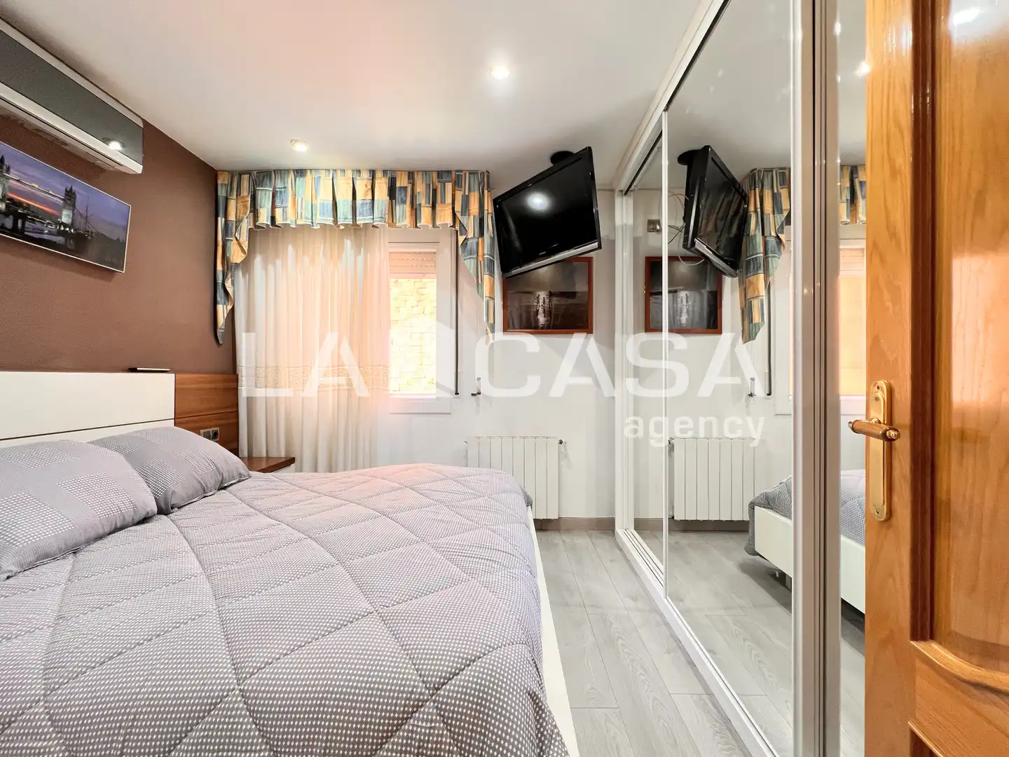 Habitación de Piso en venta en Badalona con Calefacción, Terraza y Trastero