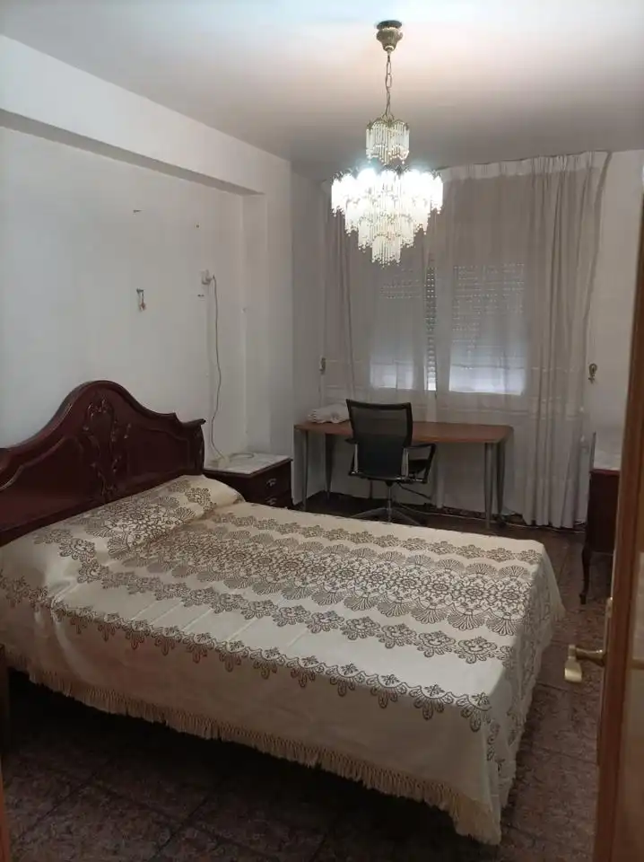 Pis de lloguer a Reina Mora, Barrio de Zaidín