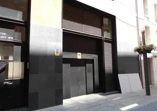 Parking with lift for sale in C/ Pintor Galwey, nº 4 - Edif Taller de Sants -, imagen 2