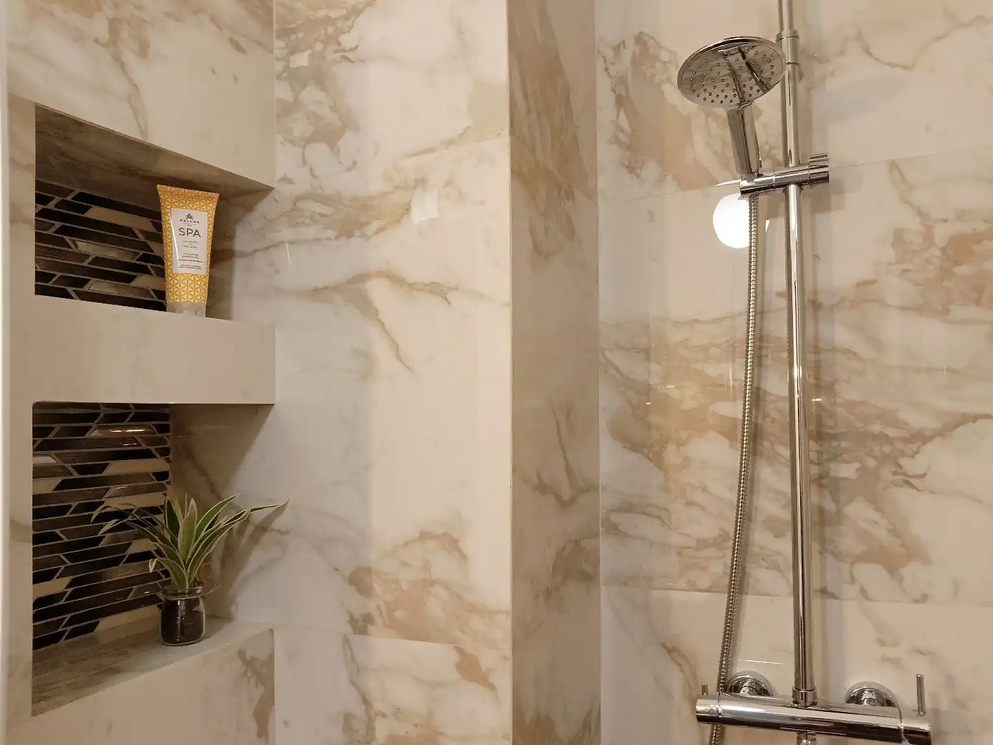 Bathroom of Flat for rent in Campoamor - Altozano