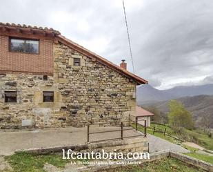 Außenansicht von Haus oder Chalet zum verkauf in Polaciones