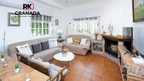 Living room of House or chalet for sale in La Zubia  with Air Conditioner, Terrace and Swimming Pool