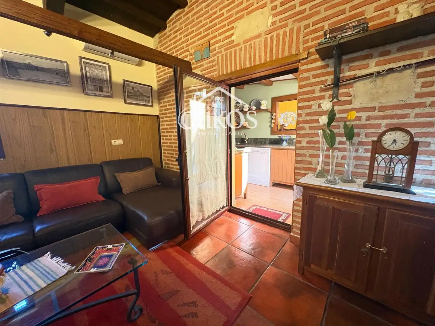 Vista exterior de Casa o chalet en venta en Parada de Arriba con Calefacción