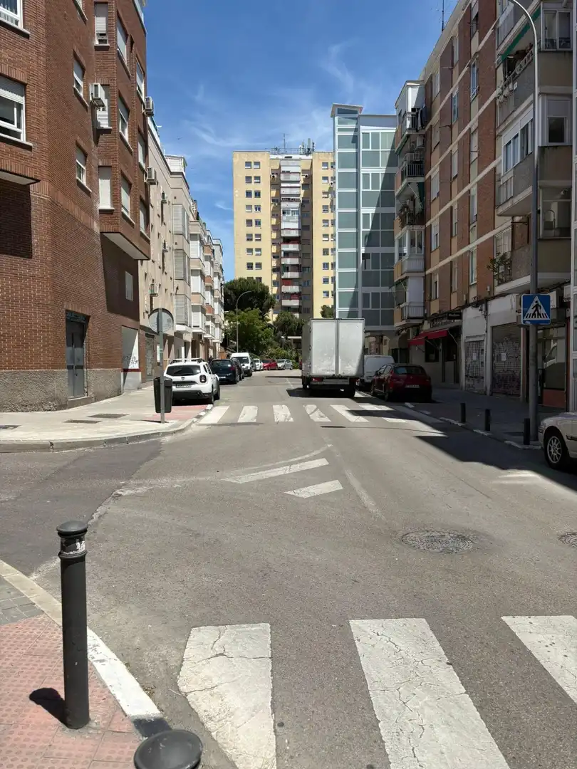 Vista exterior de Local de alquiler en Madrid