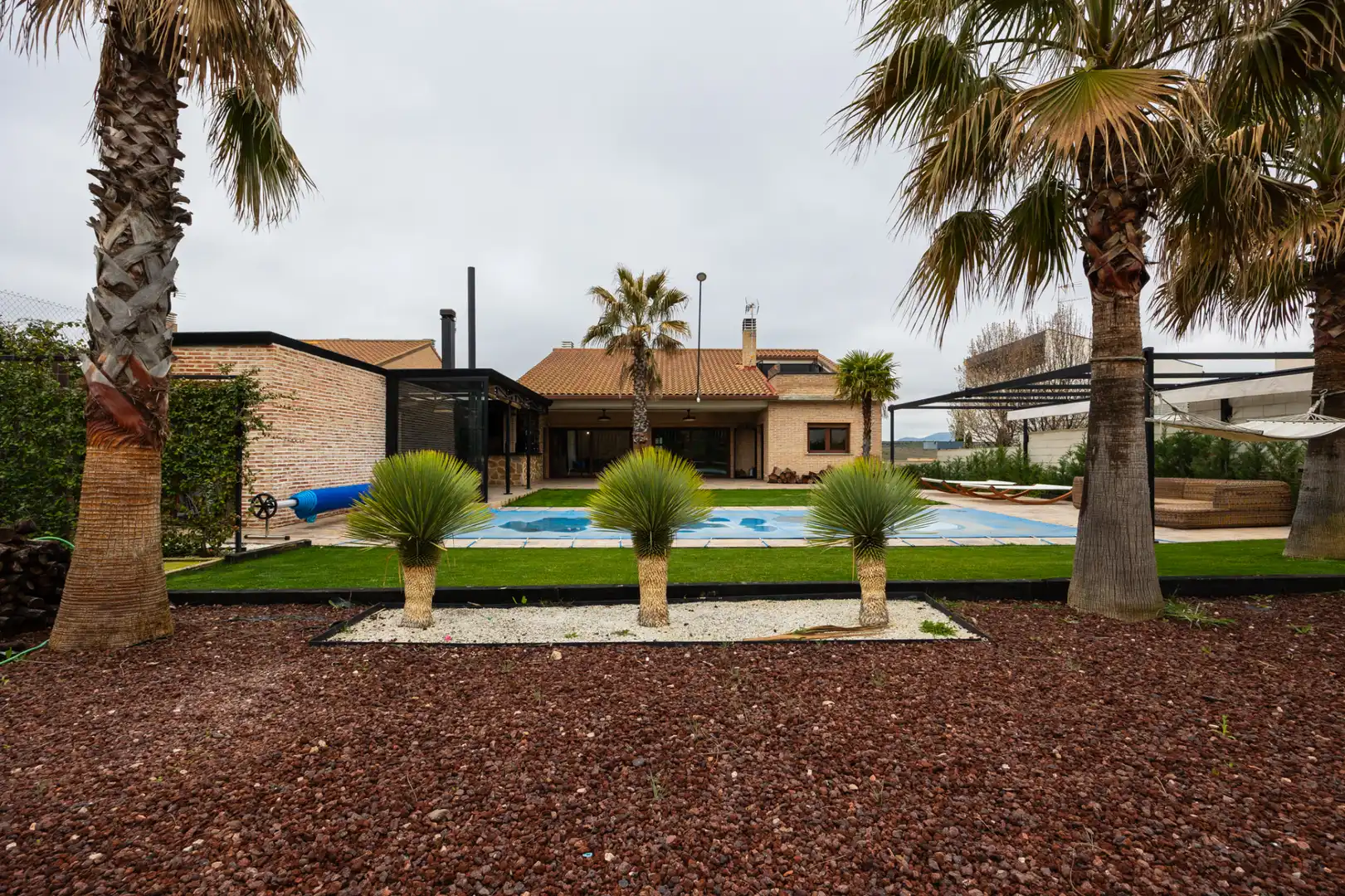 Piscina de Casa o chalet en venta en Layos con Aire acondicionado, Calefacción y Jardín privado