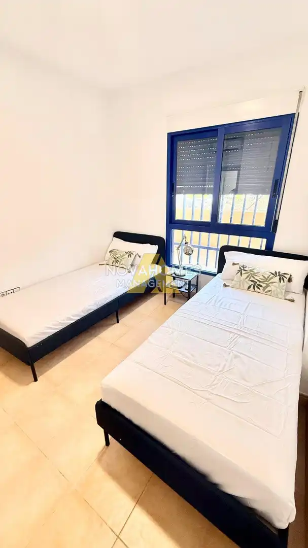 Dormitori de Apartament en venda en Cartagena amb Aire condicionat, Terrassa i Piscina