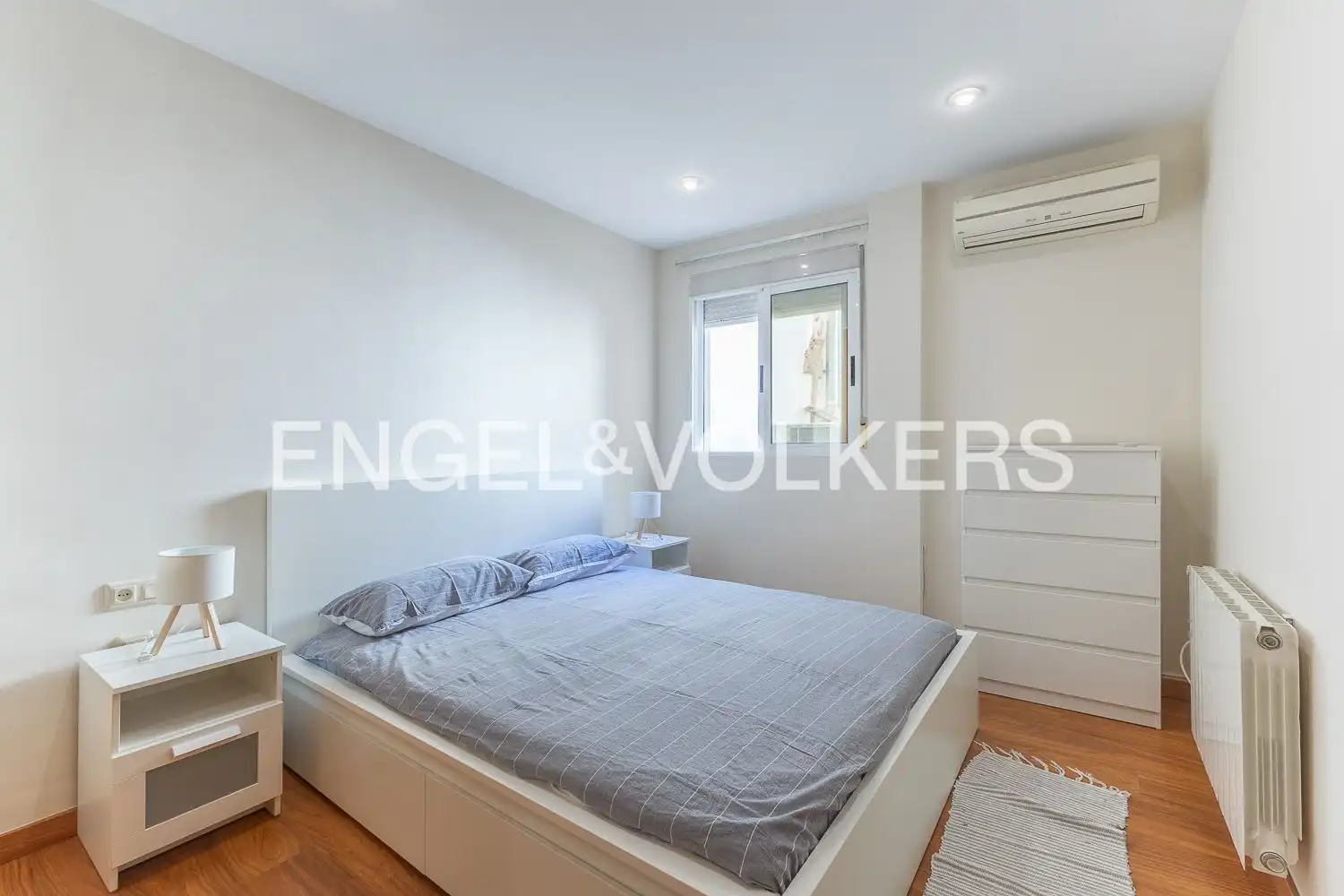 Habitación de Piso de alquiler en Valencia con Aire acondicionado, Calefacción y Parquet