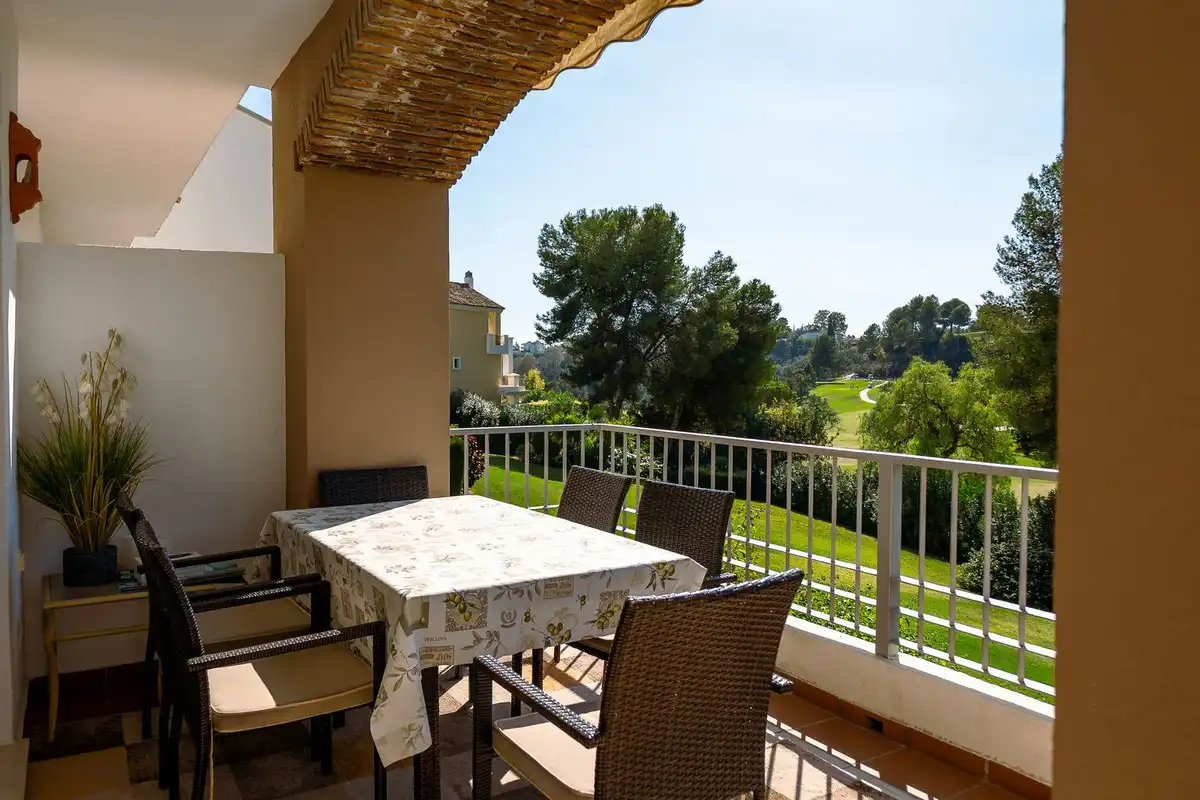 Terrassa de Apartament en venda en Benahavís amb Aire condicionat, Terrassa i Alarma