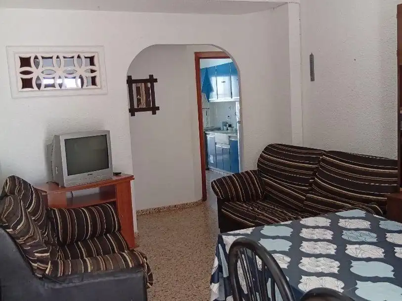Sala de estar de Piso en venta en Tavernes de la Valldigna con Terraza, Amueblado y Balcón