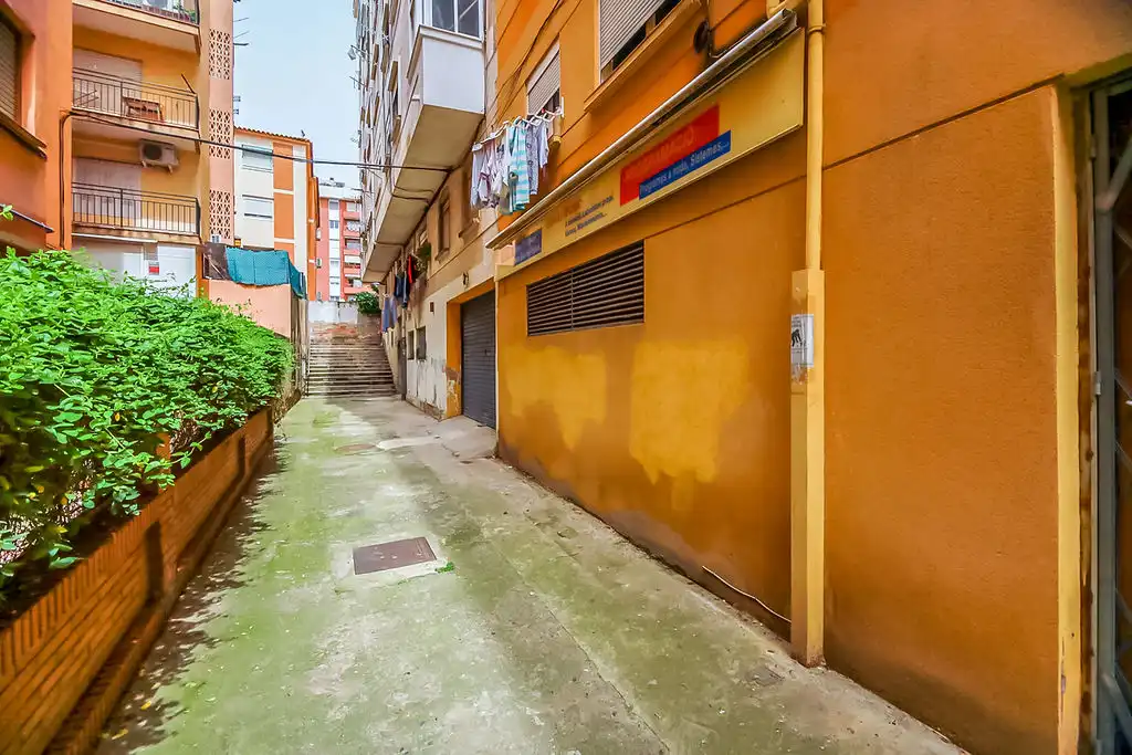 Local comercial en venda a C/ Joana Jugán, imagen 20