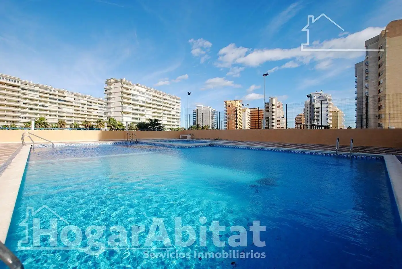 Vista exterior de Apartament en venda en Tavernes de la Valldigna amb Terrassa, Traster i Balcó
