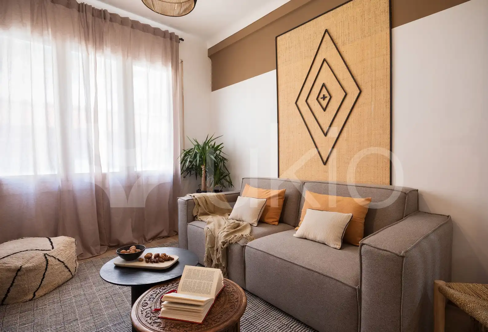 Wohnzimmer von Wohnungen zur Miete in Barcelona mit Klimaanlage, Möbliert und Ofen