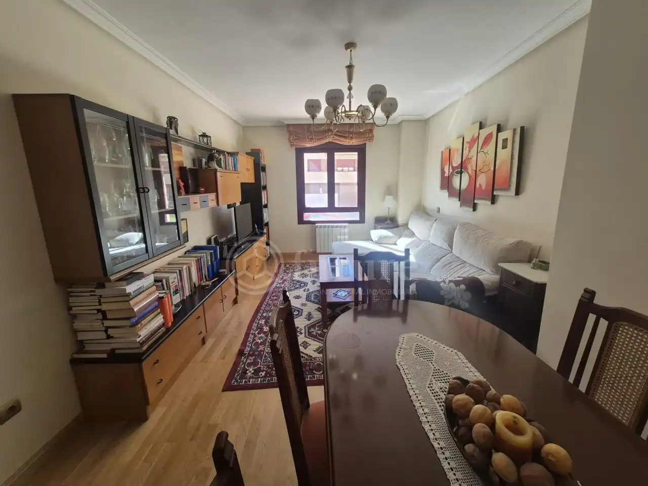 Sala de estar de Piso en venta en Salamanca con Calefacción, Trastero y Amueblado
