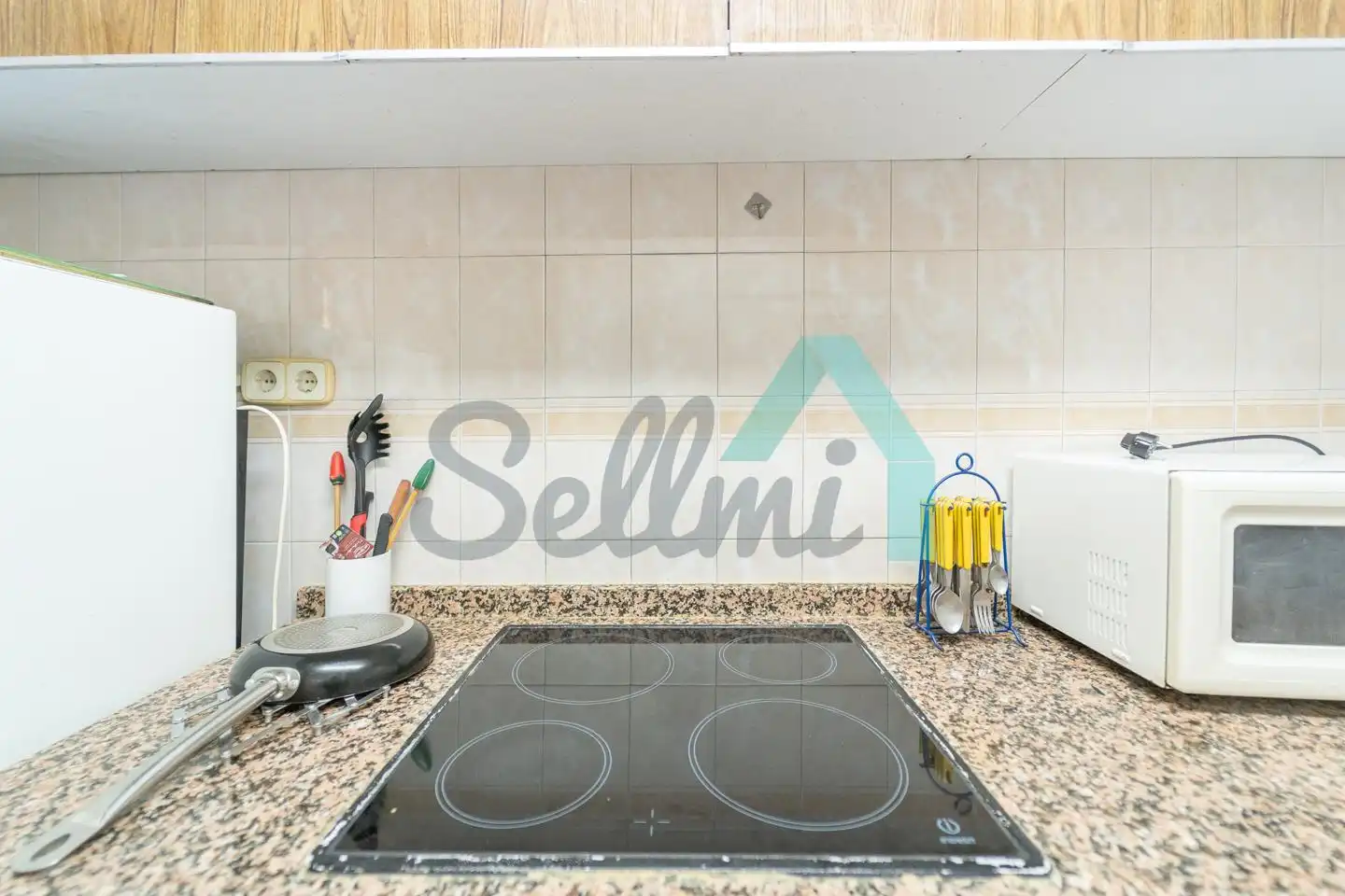 Kitchen of Flat for rent in Gijón   with Heating, Parquet flooring and Furnished